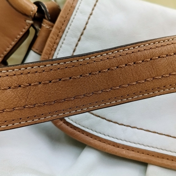SOLD Coach Pleated SOHO Flap Shoulder Bag F13729 White Brown Leather Silver - Picture 14 of 16